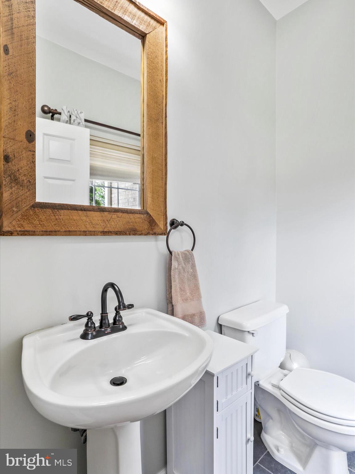 CRESTVIEW - Residential