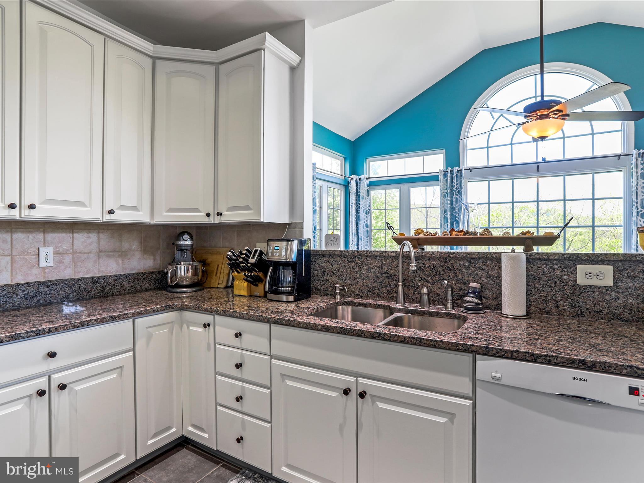 CRESTVIEW - Residential