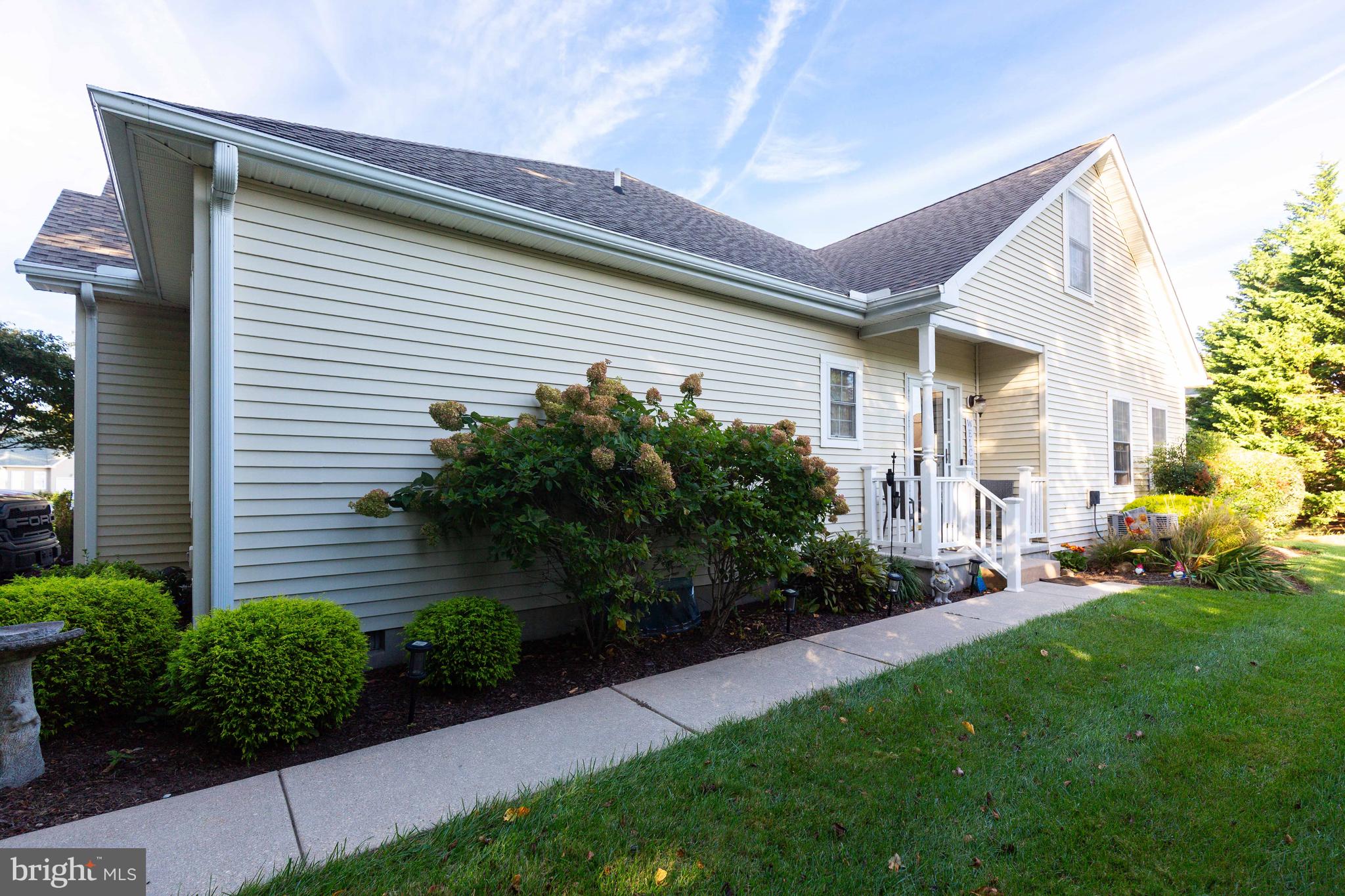 2 LAURAS WAY UNIT 14