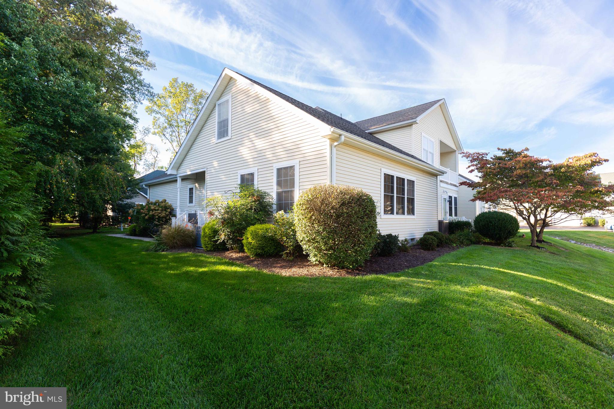 2 LAURAS WAY UNIT 14