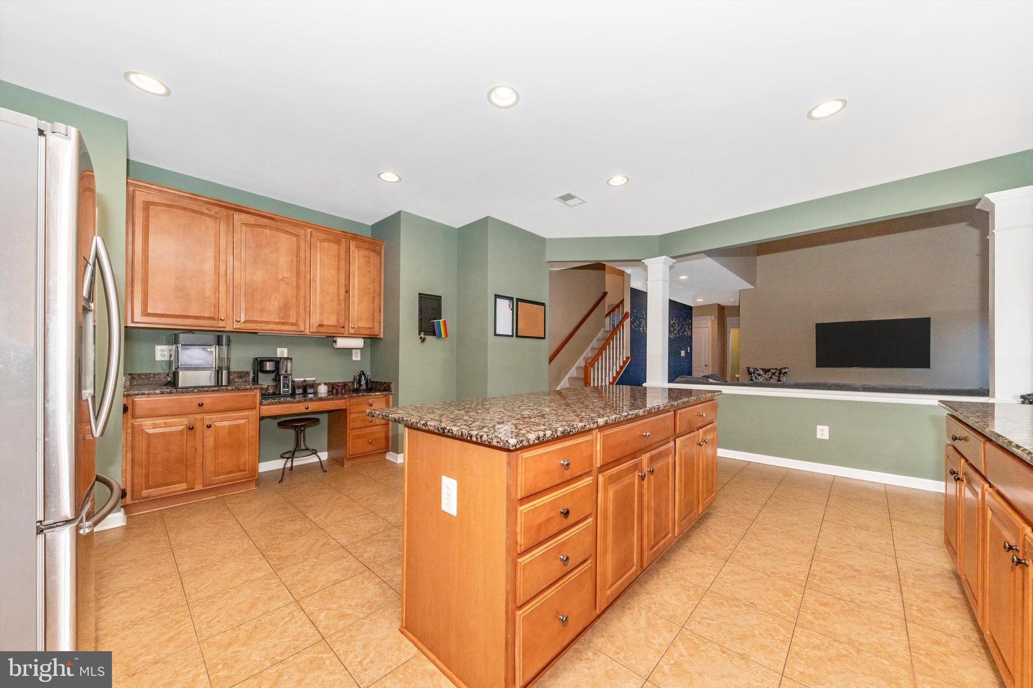 GALYN MANOR - Residential