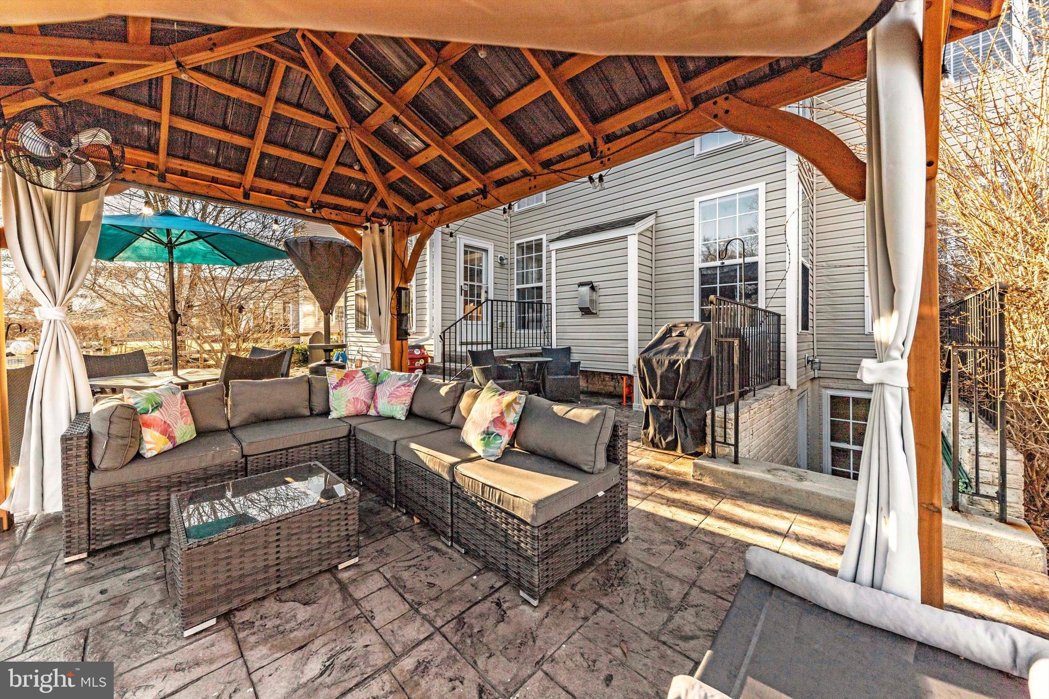 GALYN MANOR - Residential