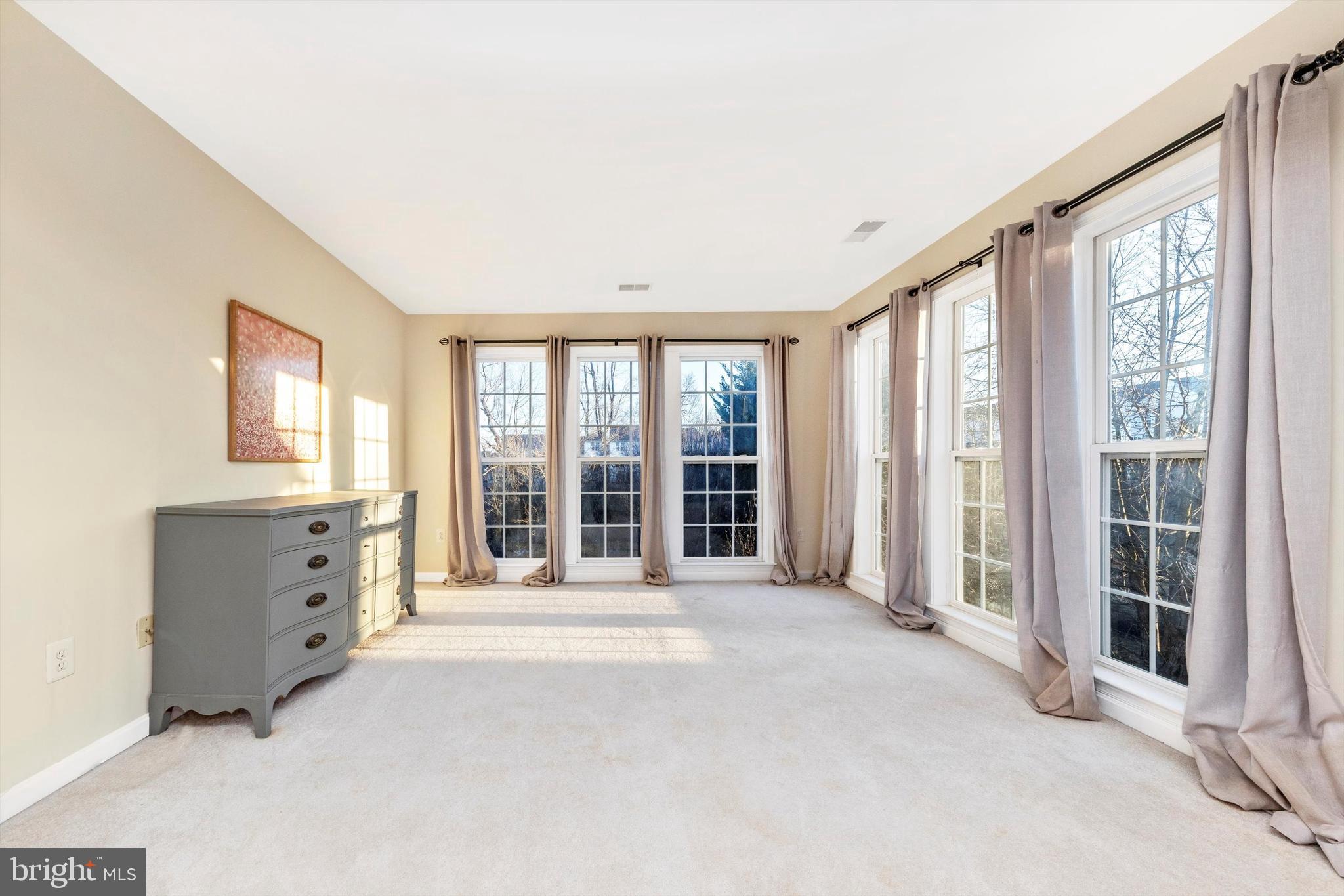 GALYN MANOR - Residential