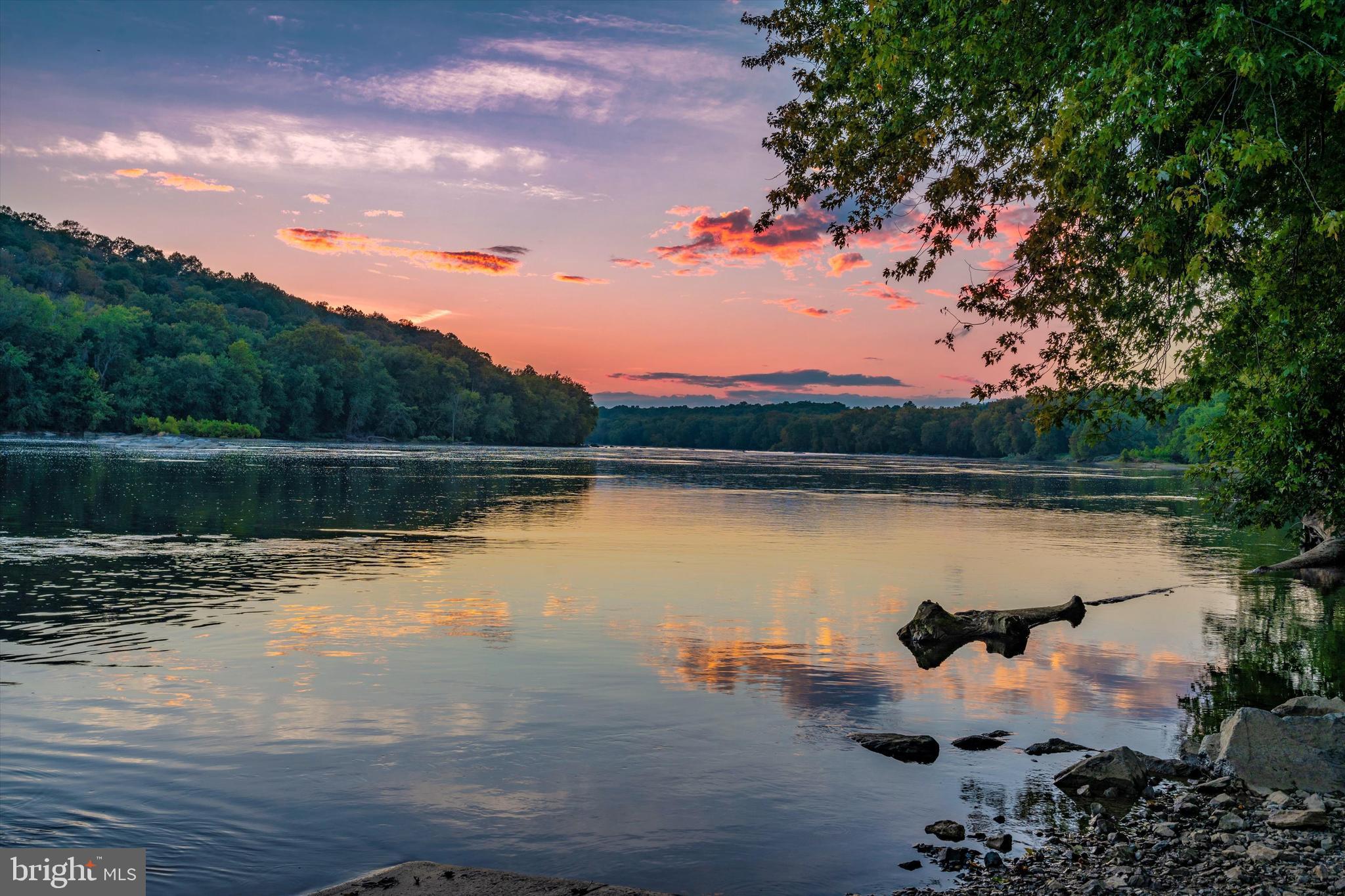 GALYN MANOR - Residential