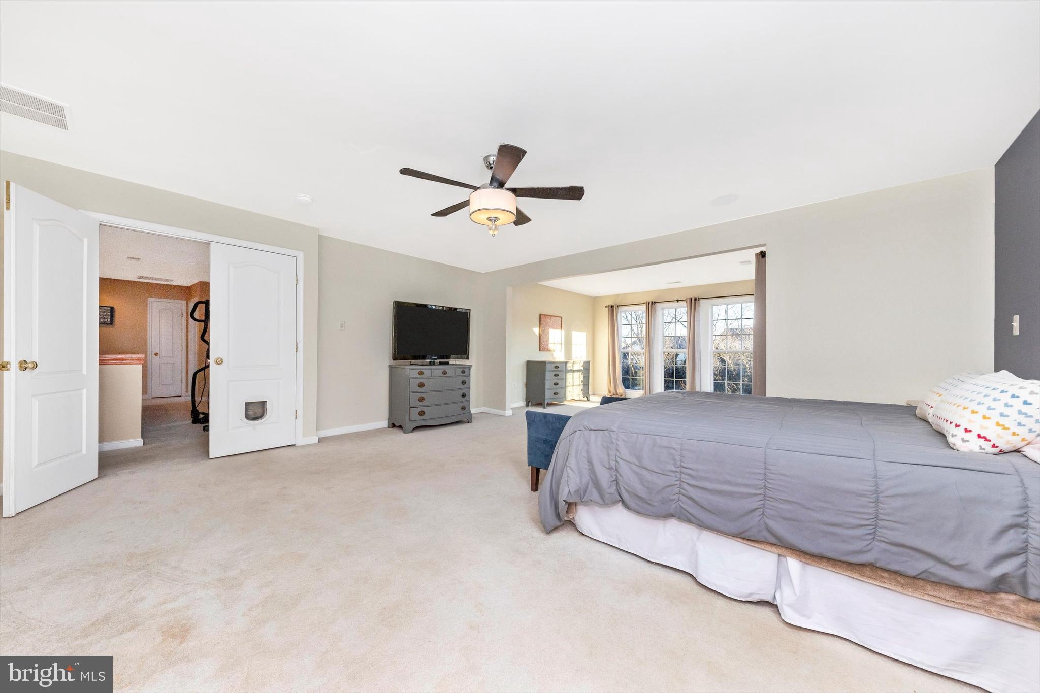 GALYN MANOR - Residential