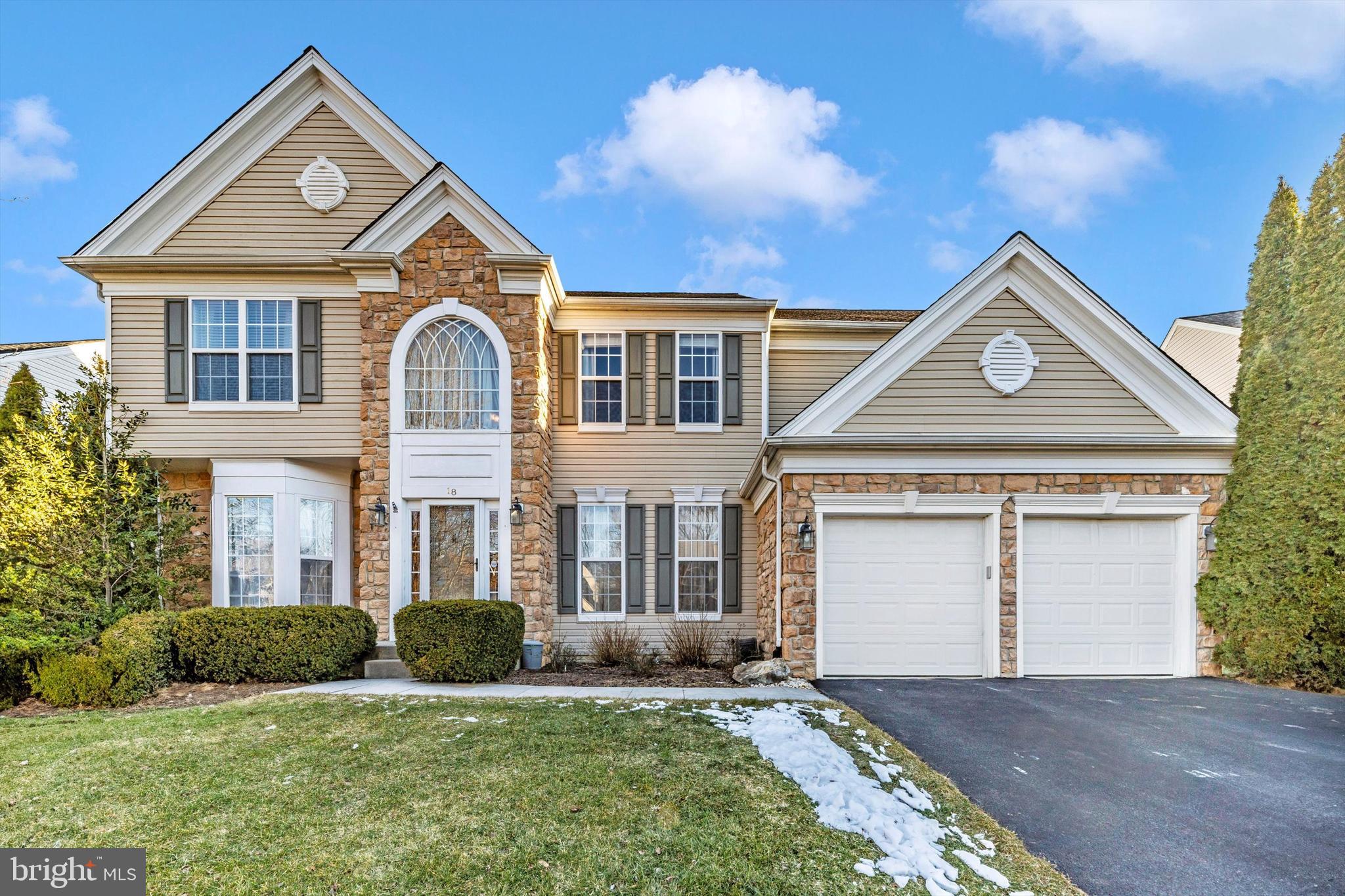 GALYN MANOR - Residential