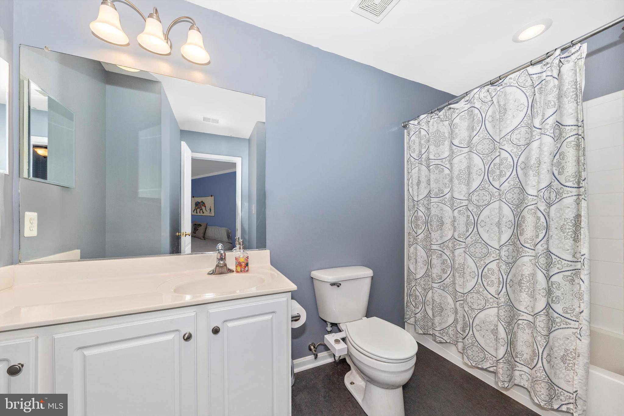 GALYN MANOR - Residential