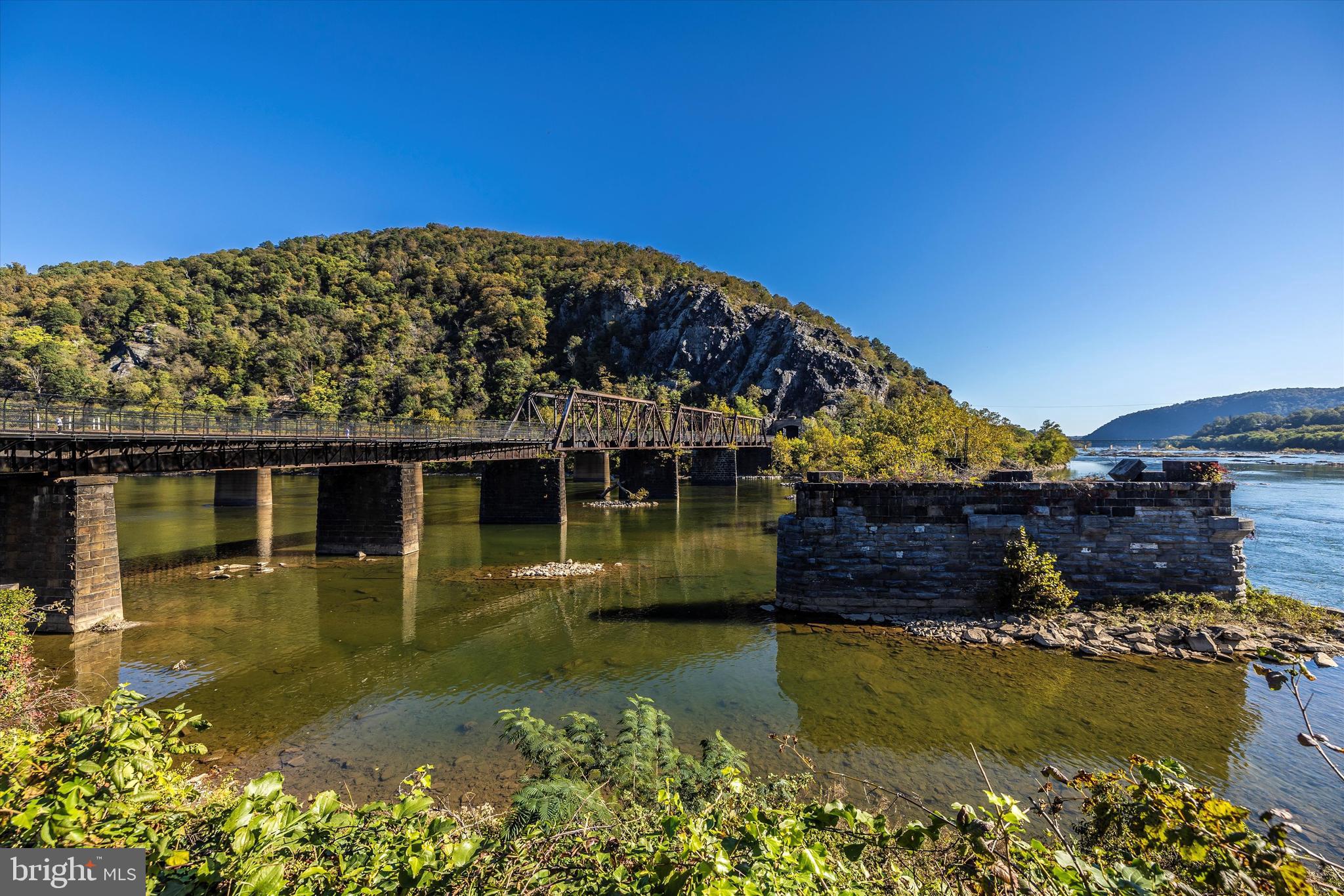 GALYN MANOR - Residential