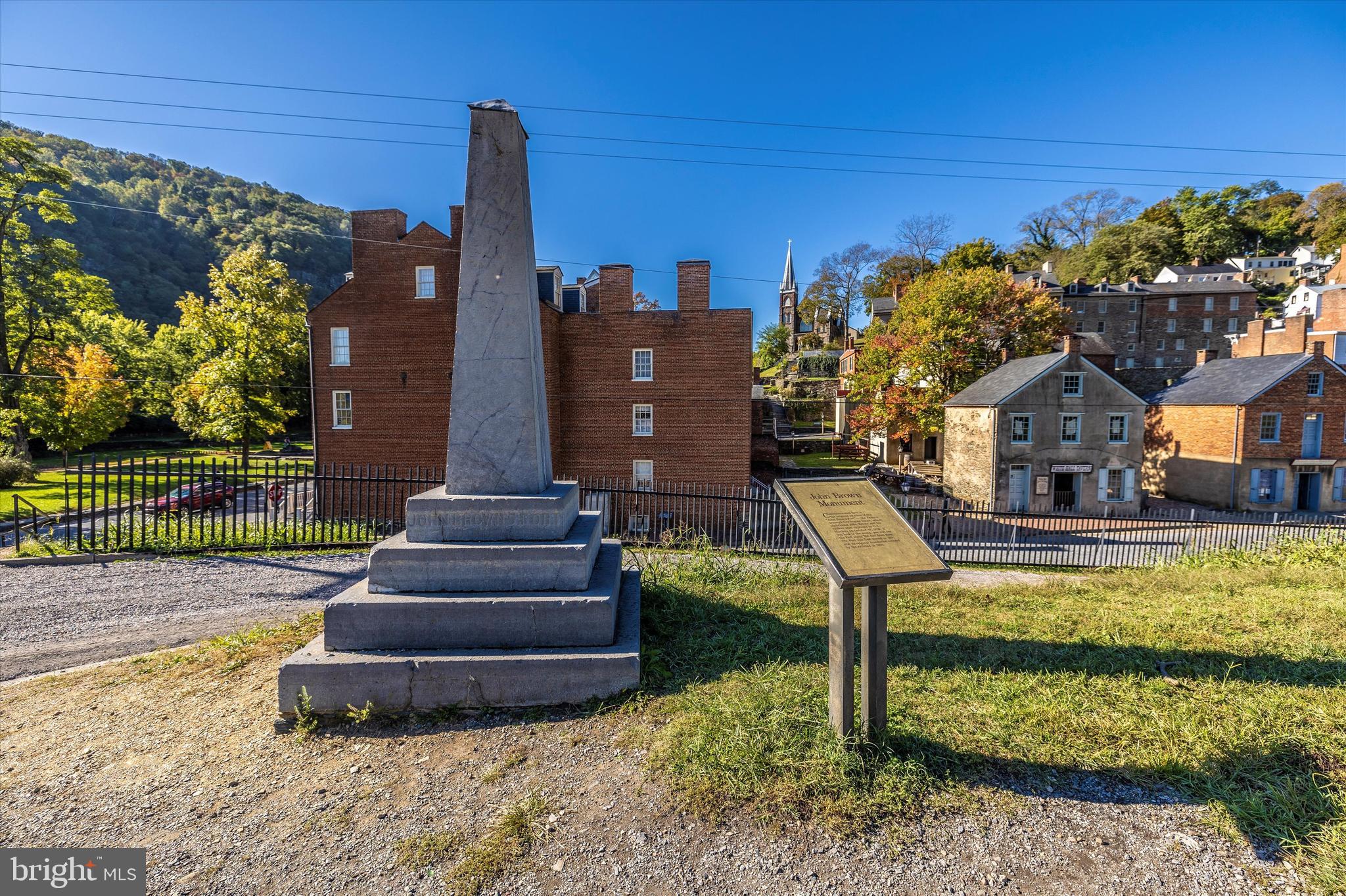 GALYN MANOR - Residential