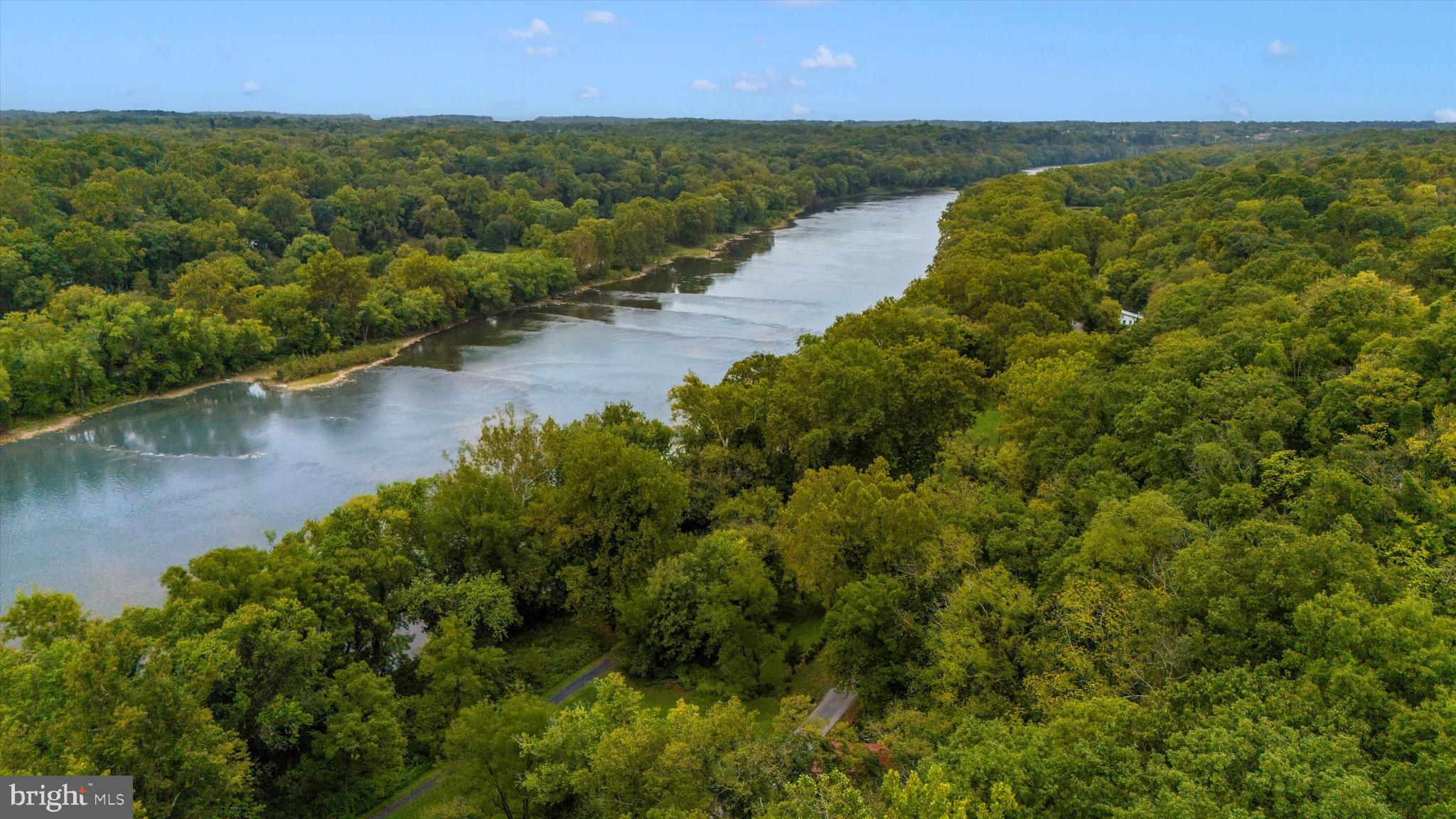 GALYN MANOR - Residential