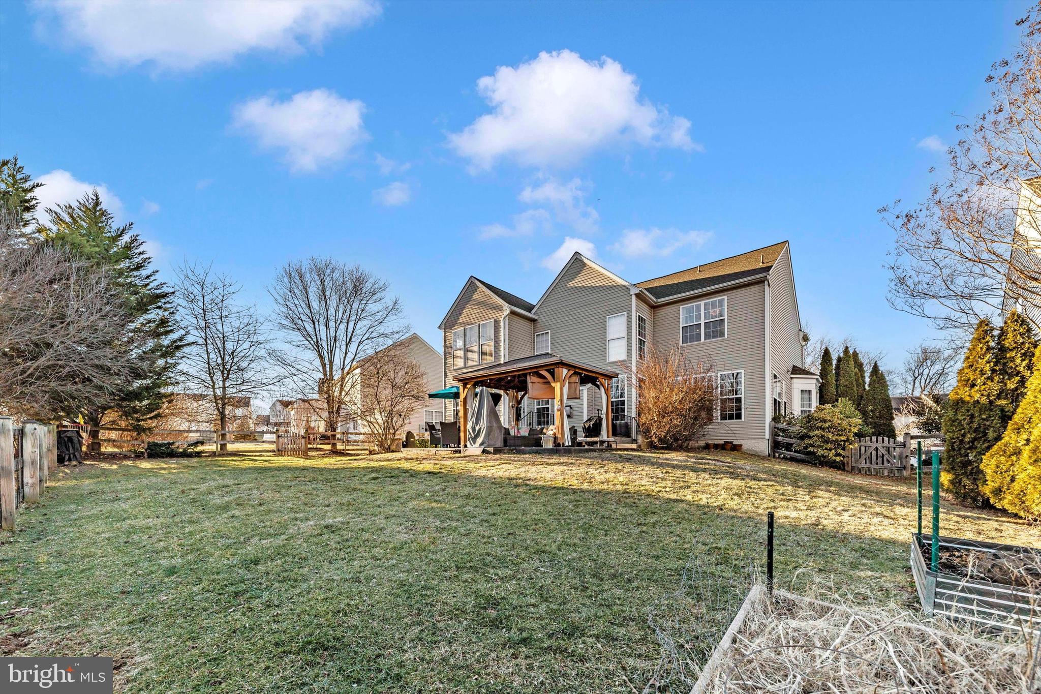 GALYN MANOR - Residential