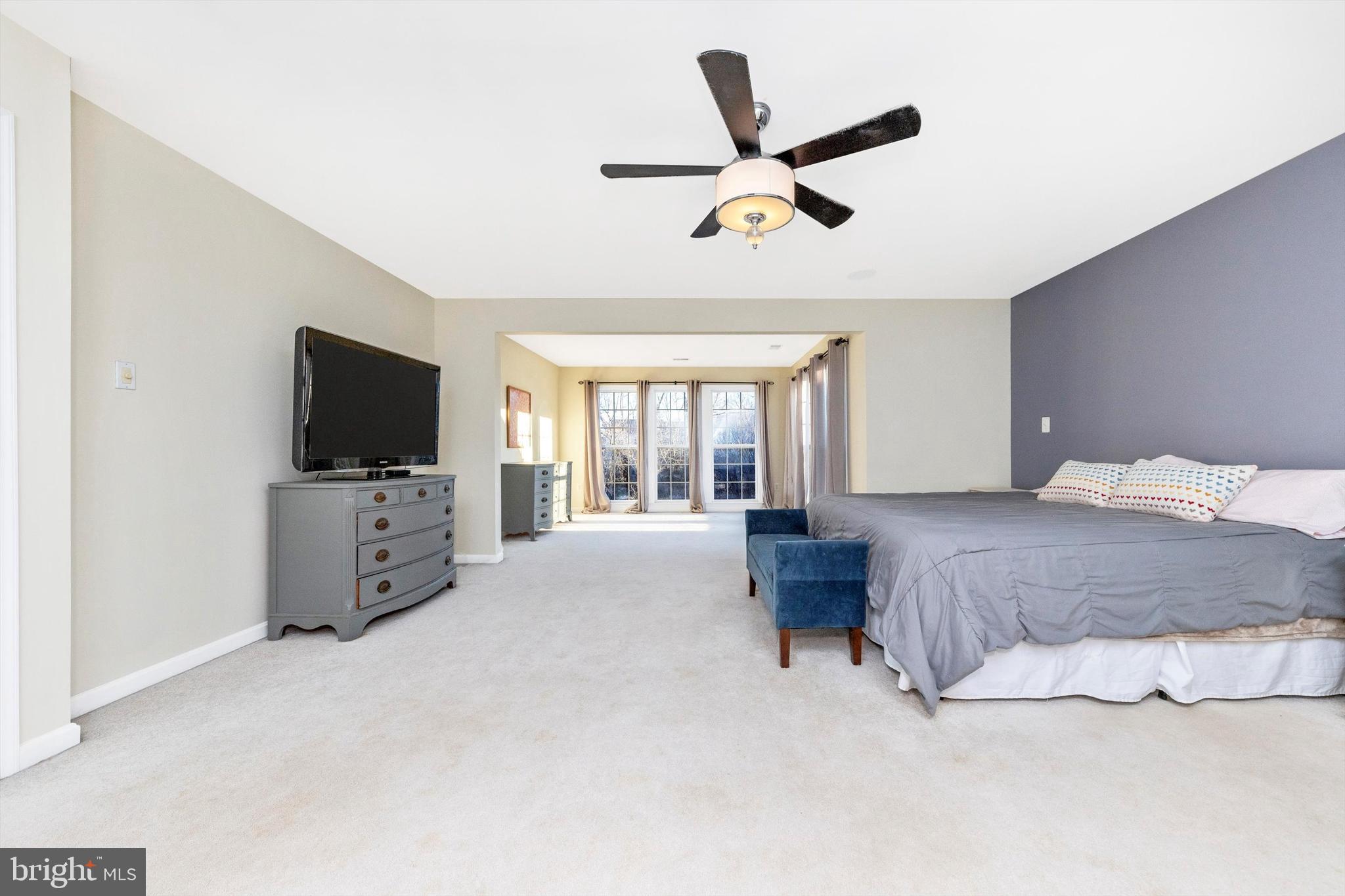 GALYN MANOR - Residential