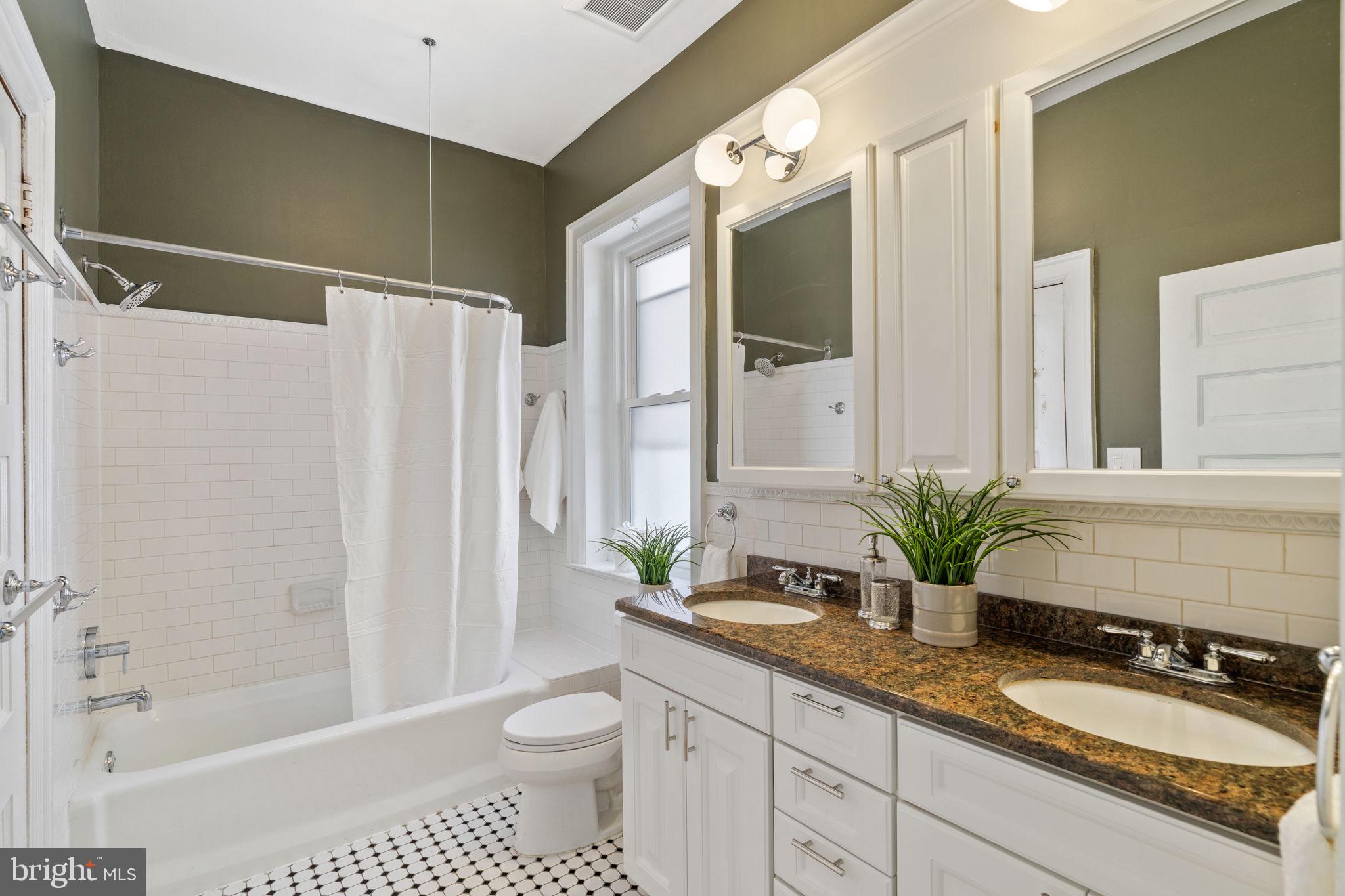 SPRUCE HILL - Residential