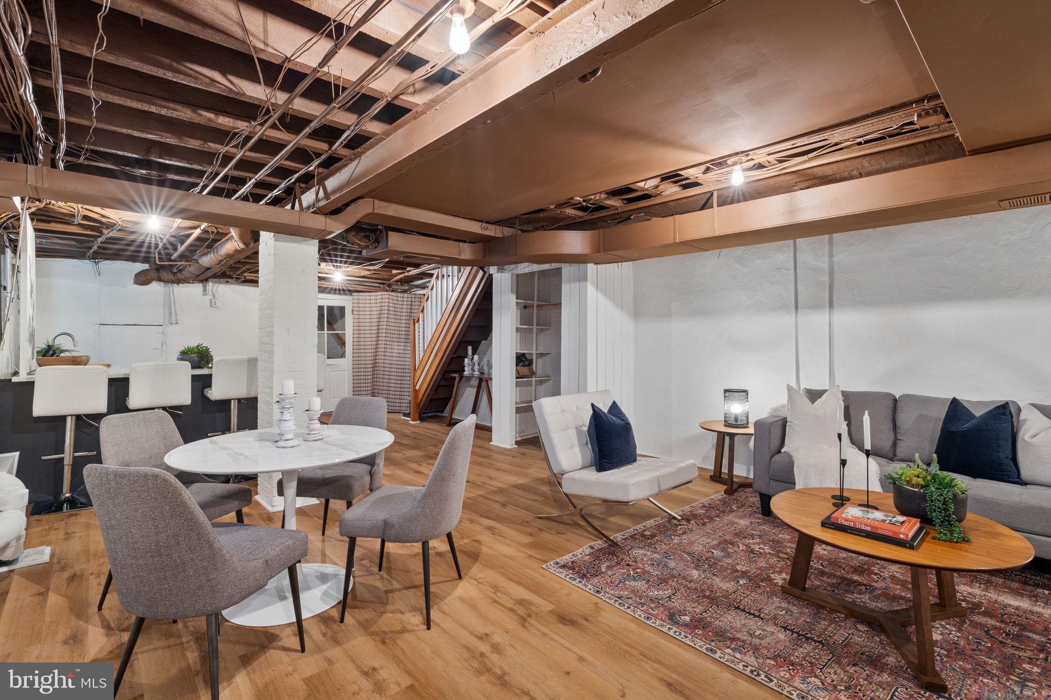 SPRUCE HILL - Residential