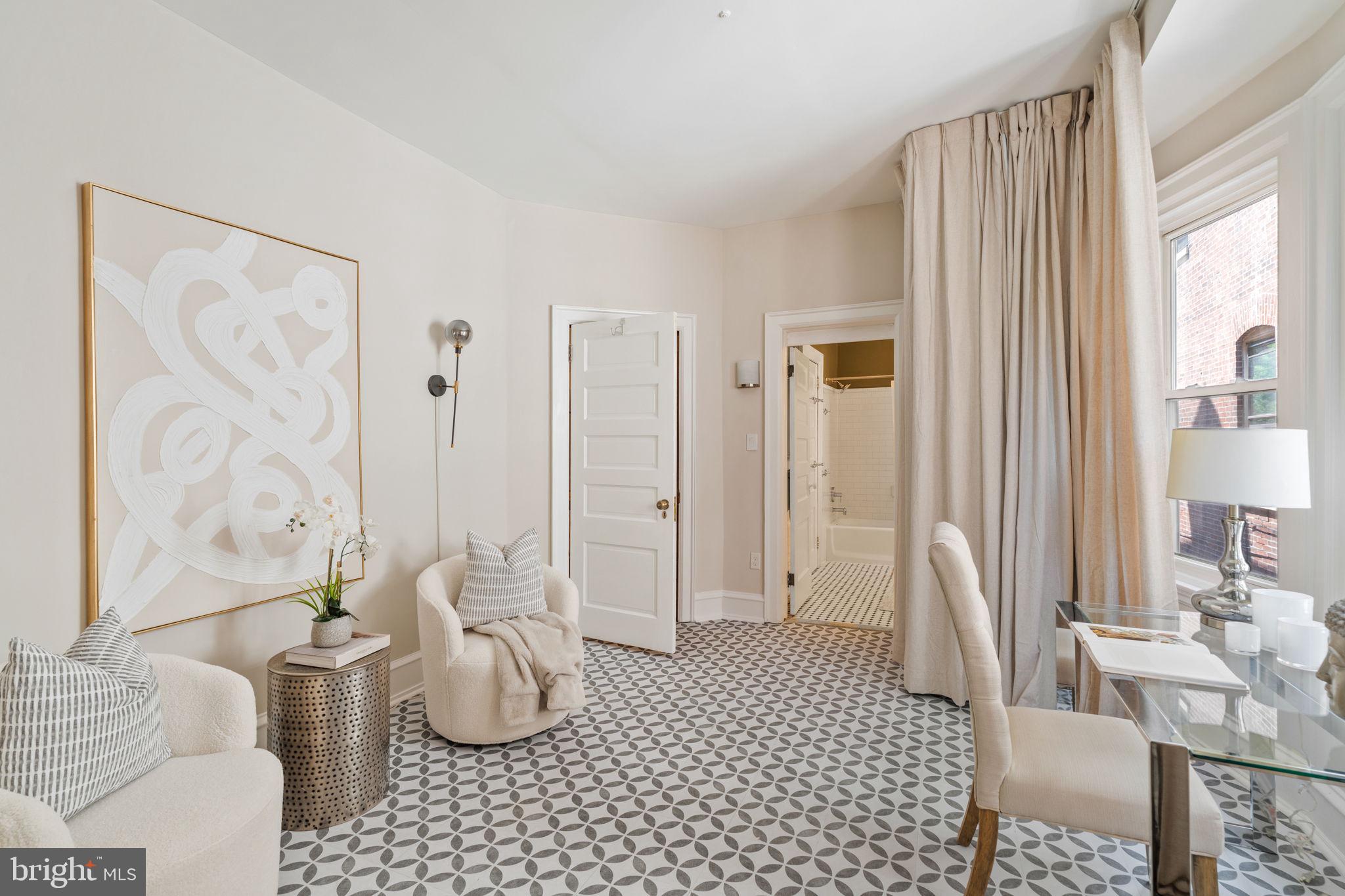 SPRUCE HILL - Residential