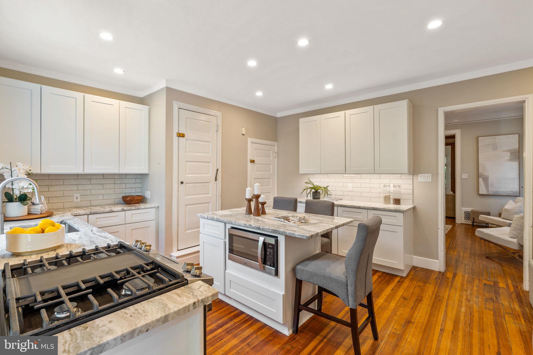 SPRUCE HILL - Residential