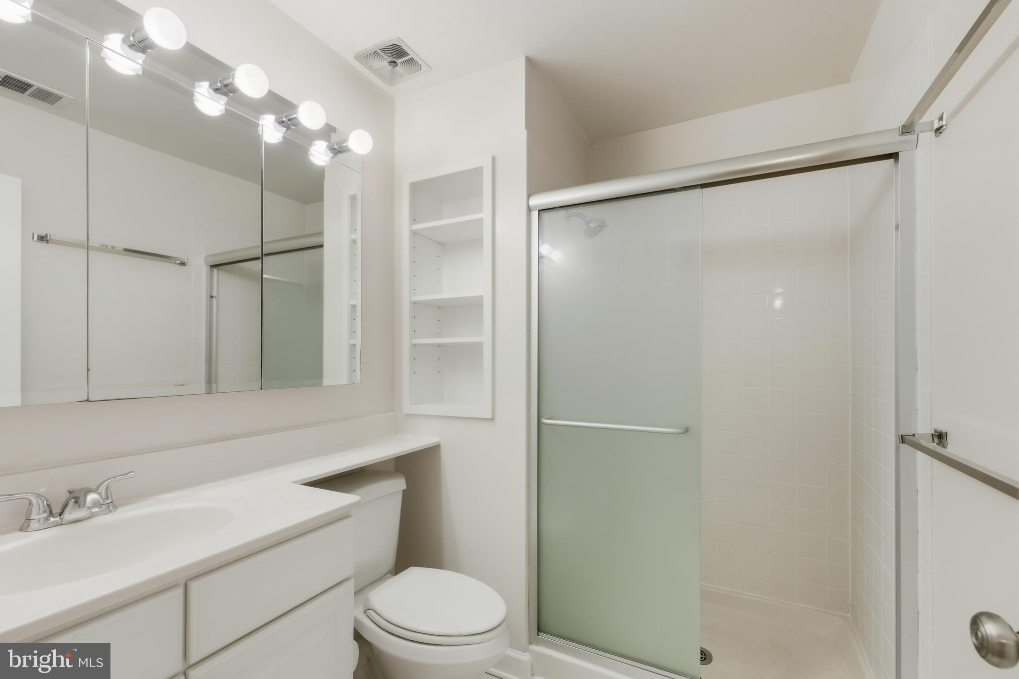 RESTON - Residential