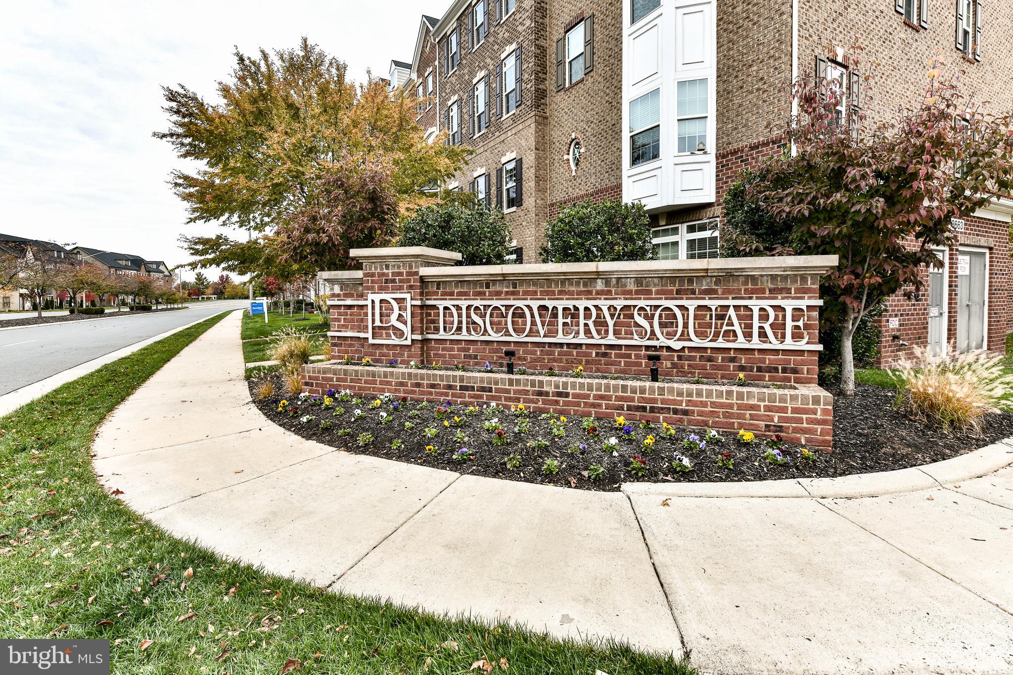 DISCOVERY SQUARE - Residential Lease