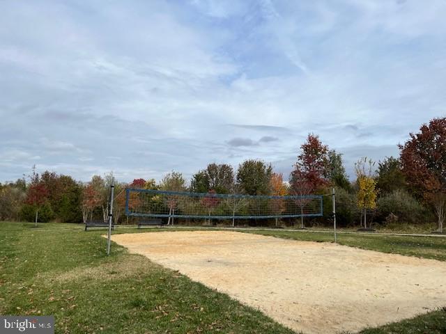 DISCOVERY SQUARE - Residential Lease