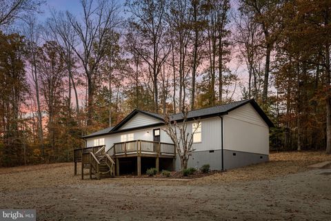 Mobile Home For Sale - 8611 Engleman Lane<br/> SPOTSYLVANIA, VA 22551