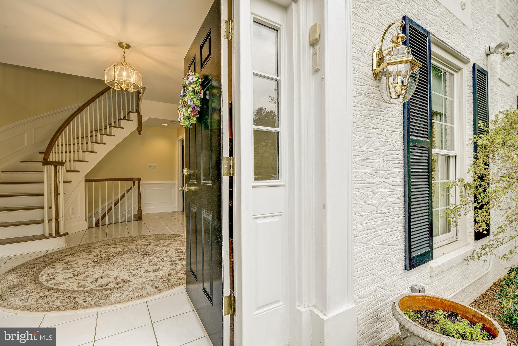 LAKE POTOMAC - Residential