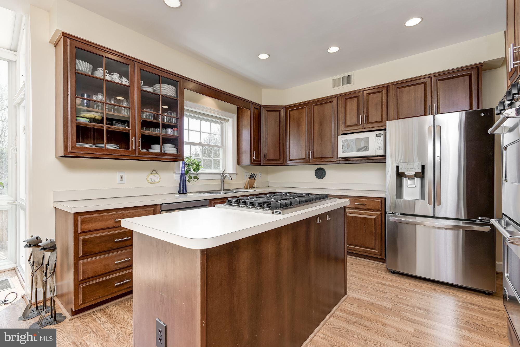 LAKE POTOMAC - Residential