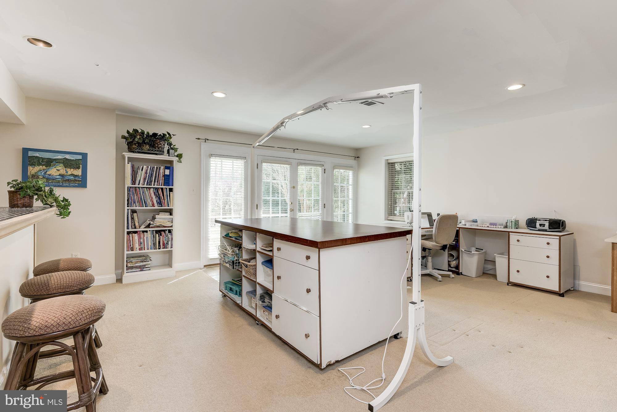 LAKE POTOMAC - Residential