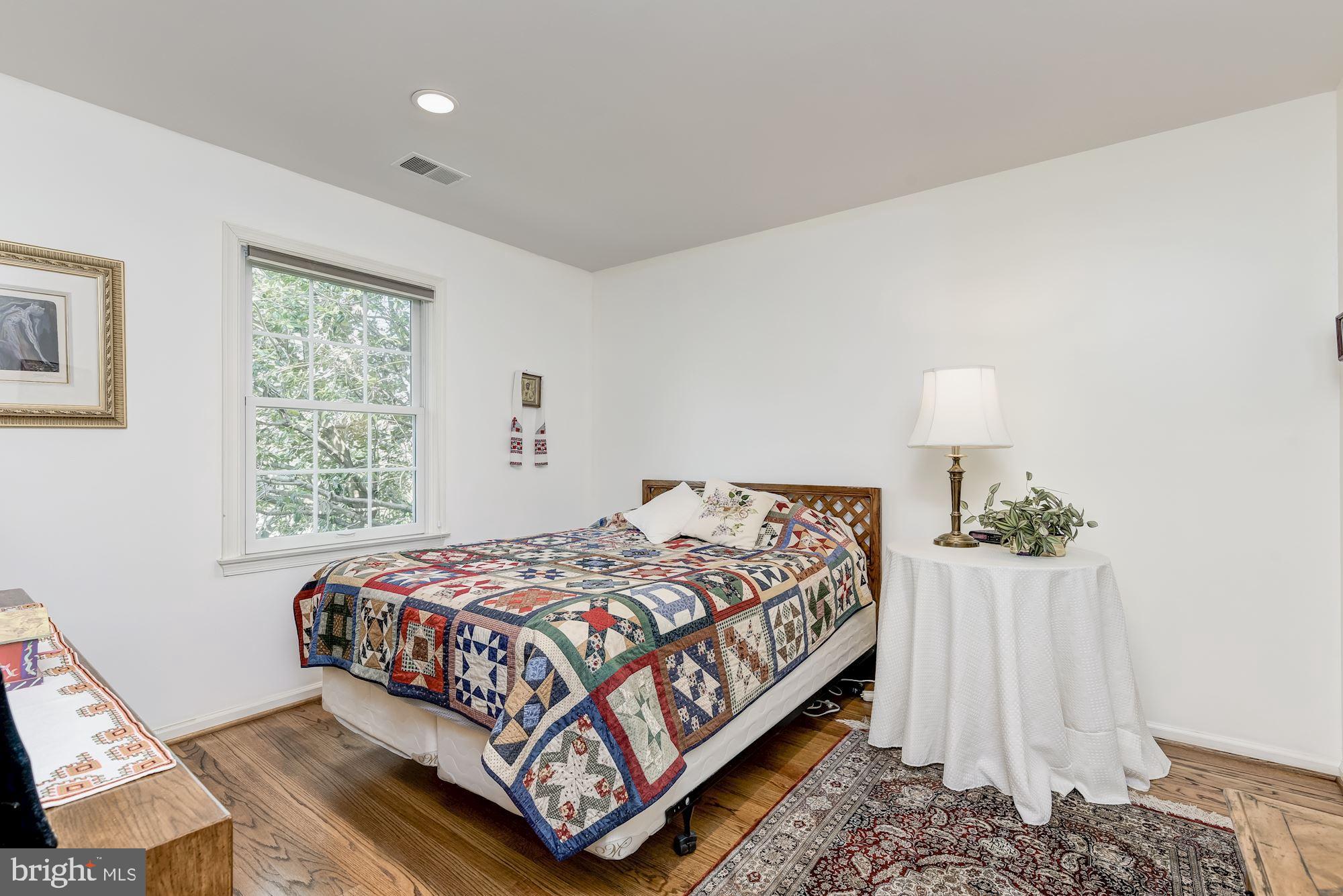 LAKE POTOMAC - Residential