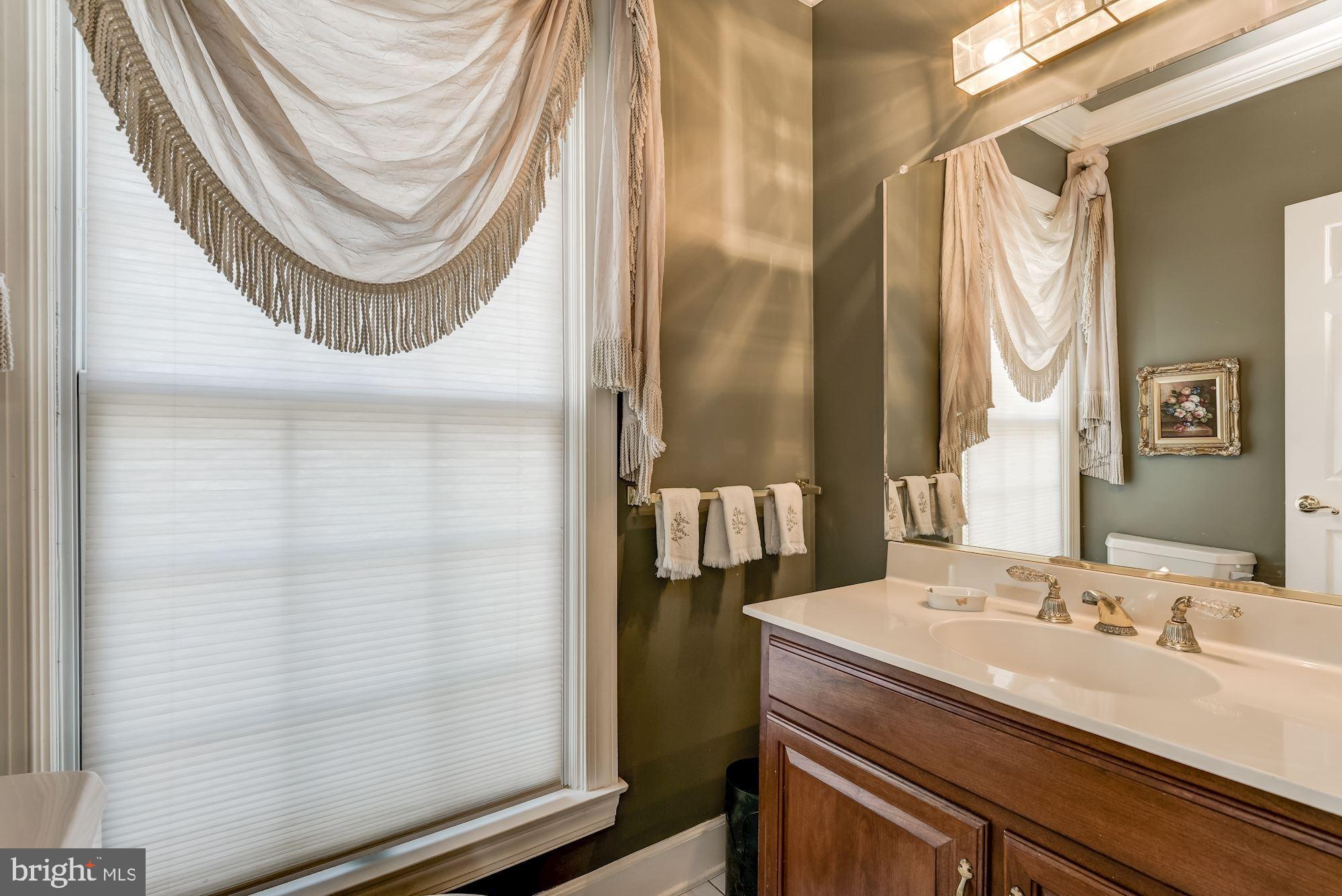 LAKE POTOMAC - Residential