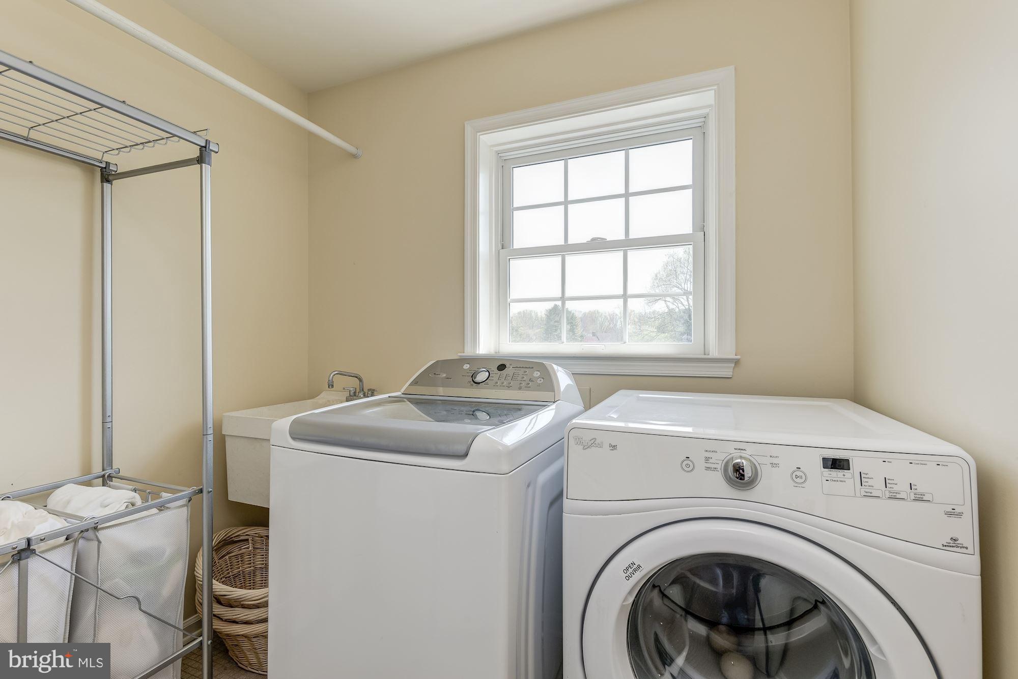 LAKE POTOMAC - Residential