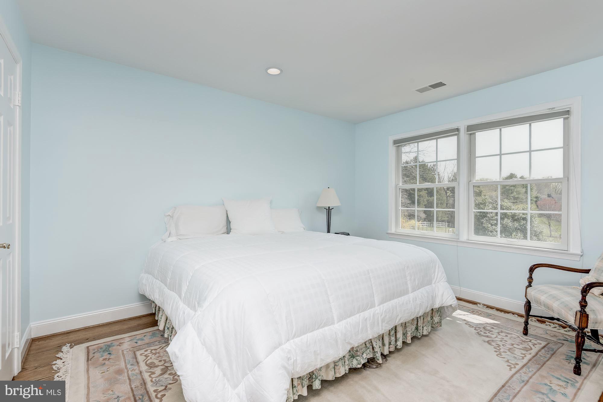 LAKE POTOMAC - Residential