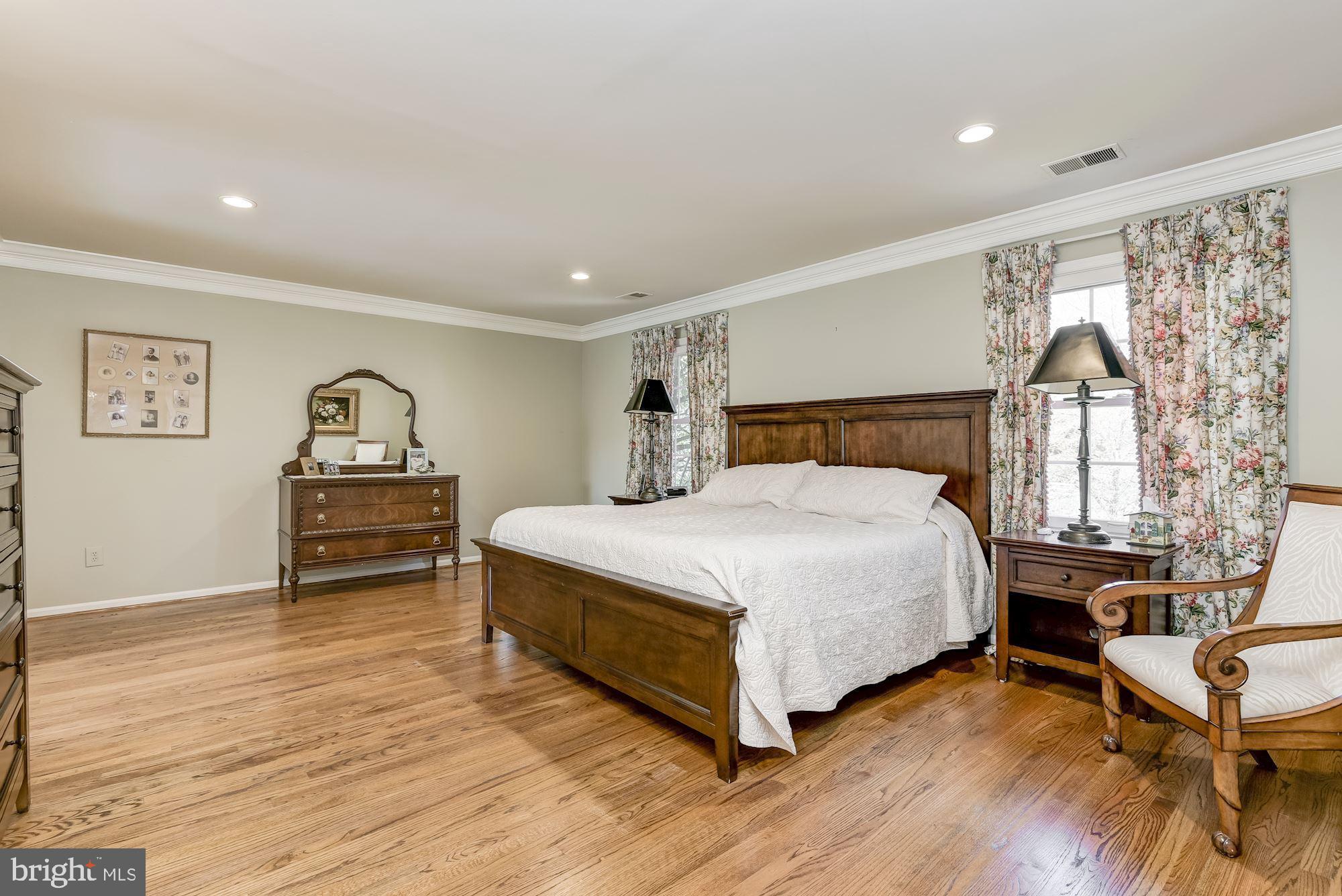 LAKE POTOMAC - Residential