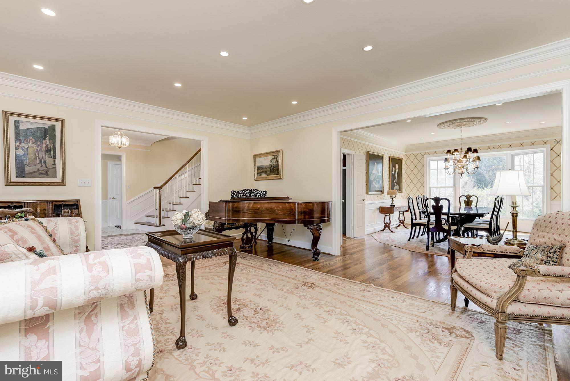 LAKE POTOMAC - Residential