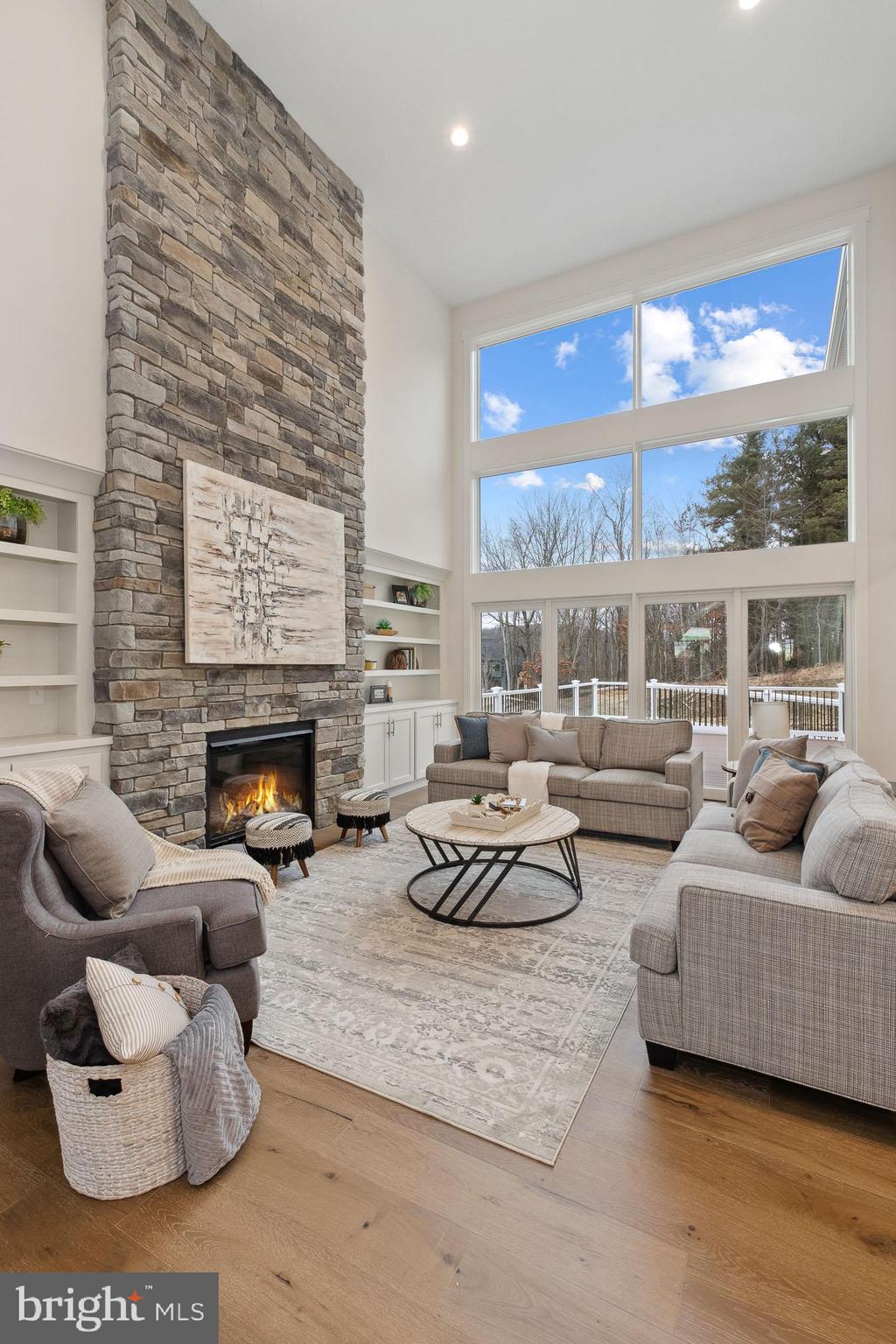 ENCLAVE AT GROVE - Residential