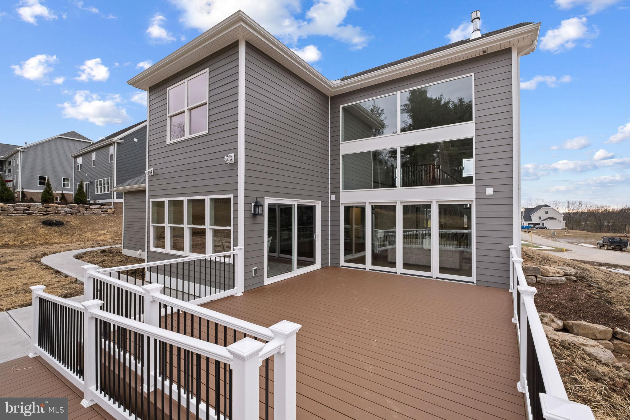 ENCLAVE AT GROVE - Residential