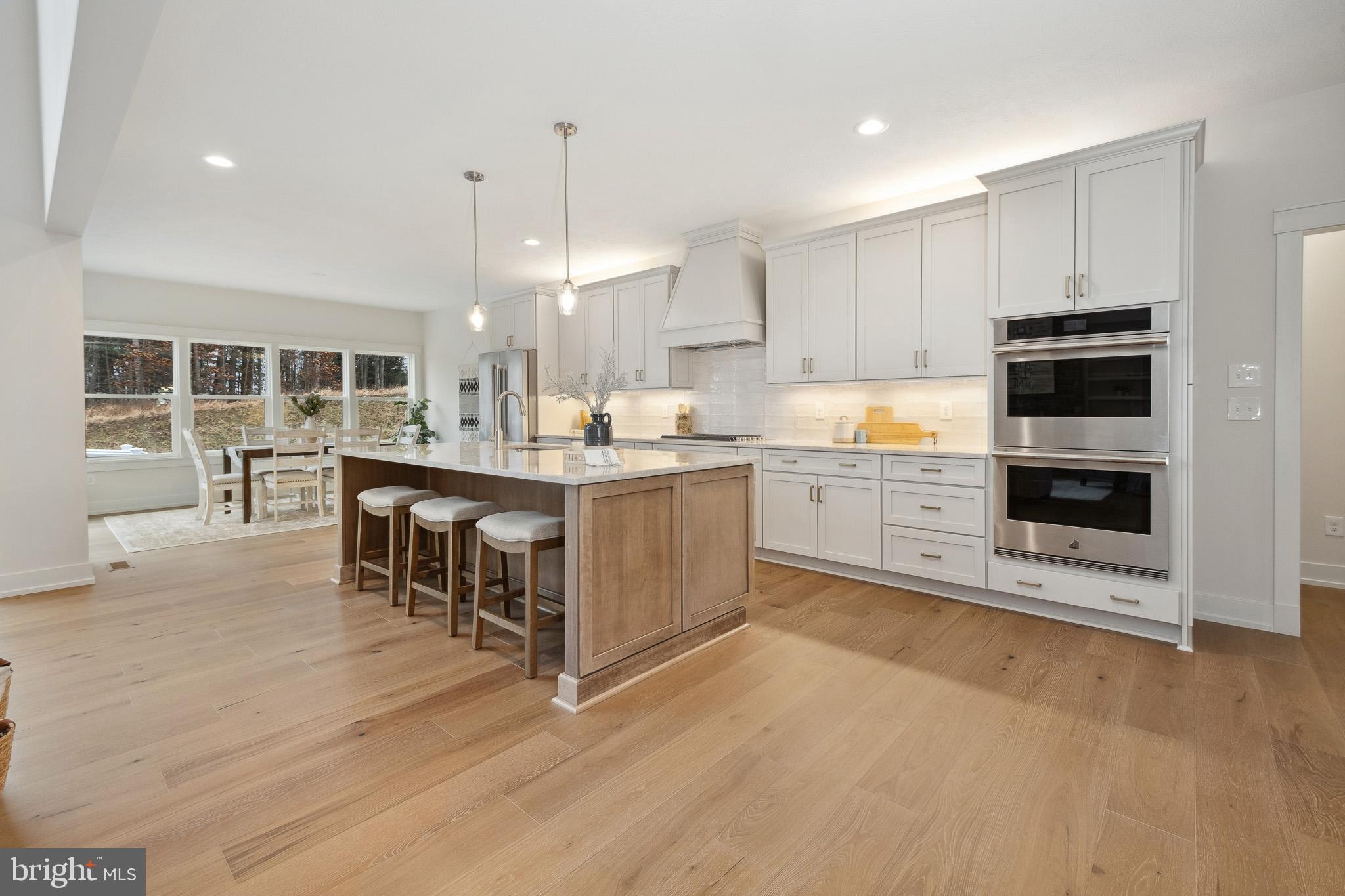 ENCLAVE AT GROVE - Residential