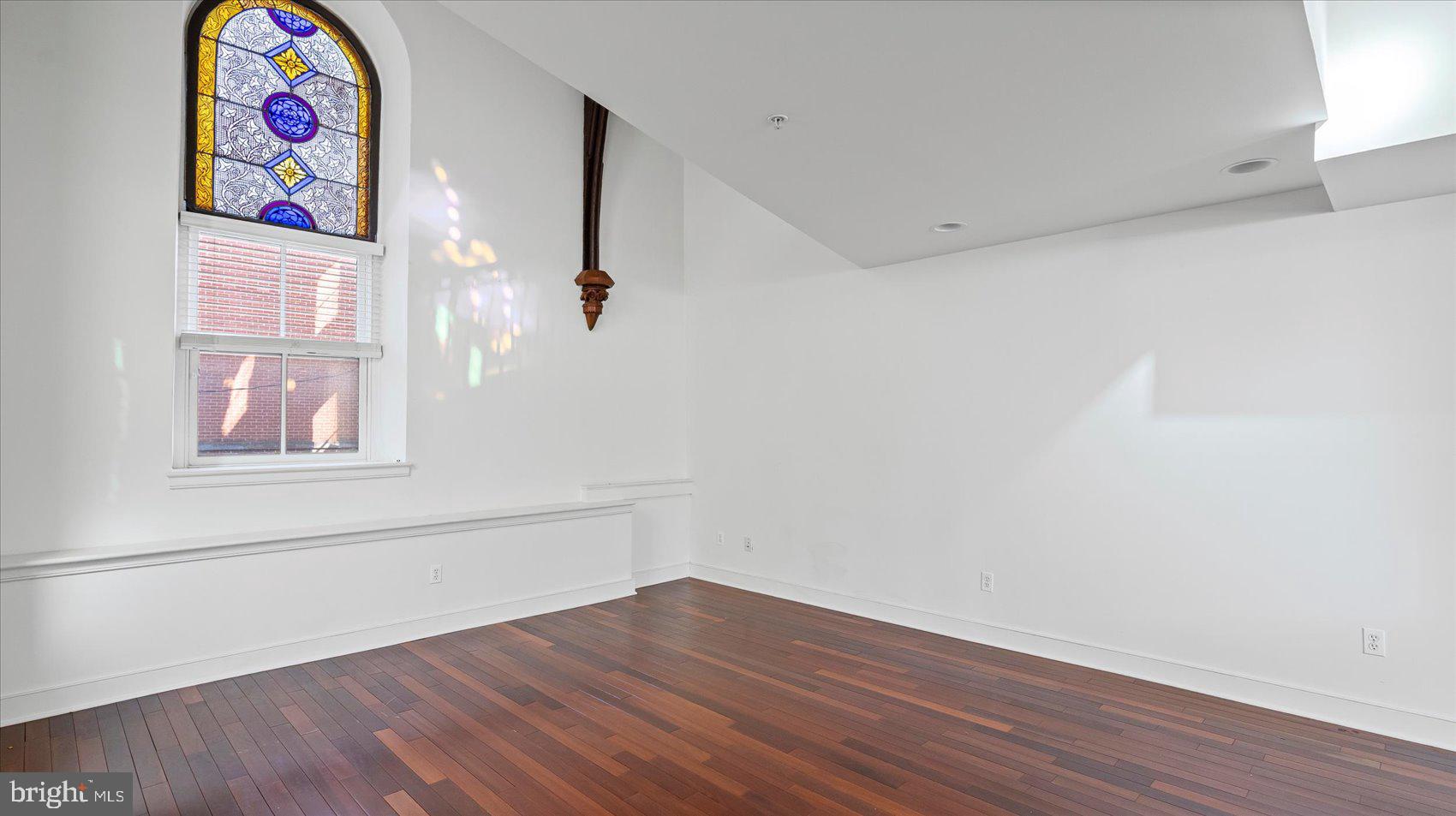 MOUNT VERNON - Residential