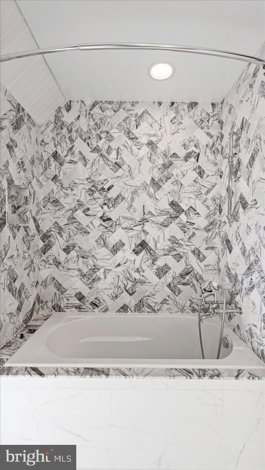 MOUNT VERNON - Residential