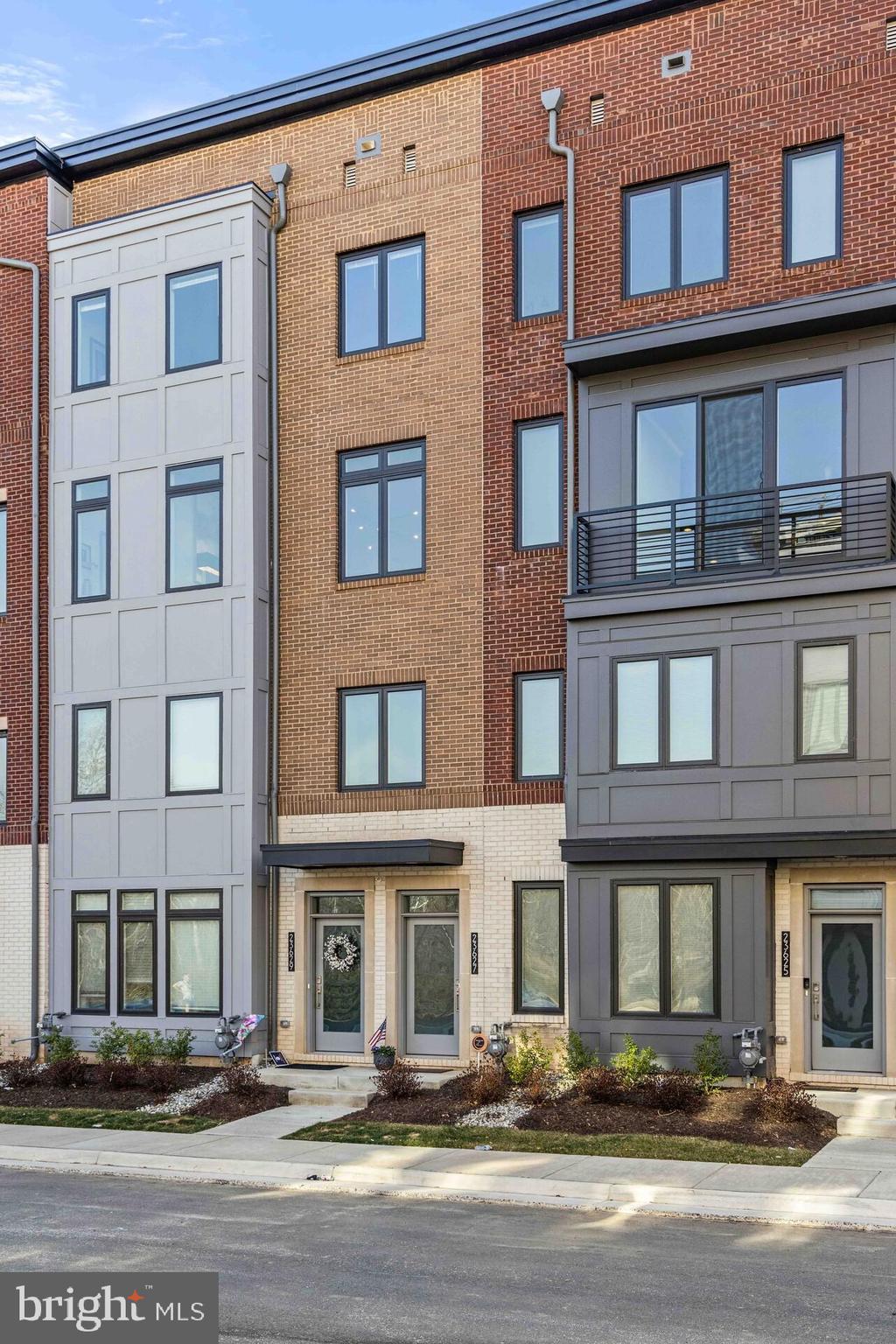 LOUDOUN VALLEY CARLISLE - Residential