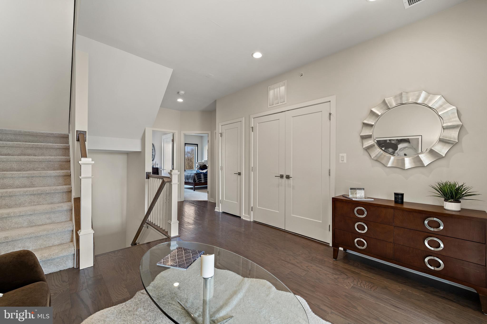 LOUDOUN VALLEY CARLISLE - Residential