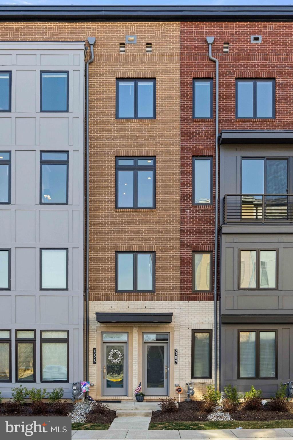 LOUDOUN VALLEY CARLISLE - Residential