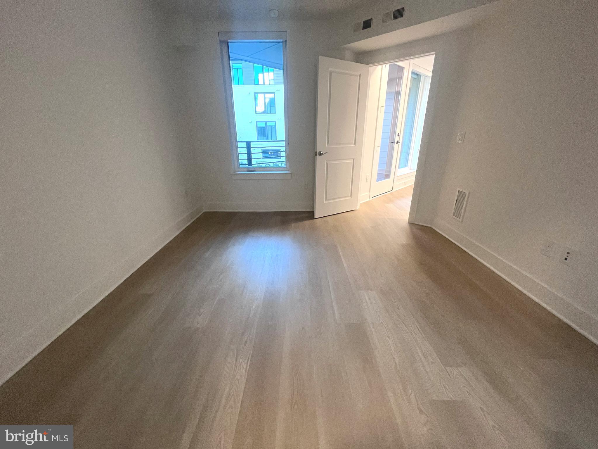 OLD TOWN ALEXANDRIA - Residential