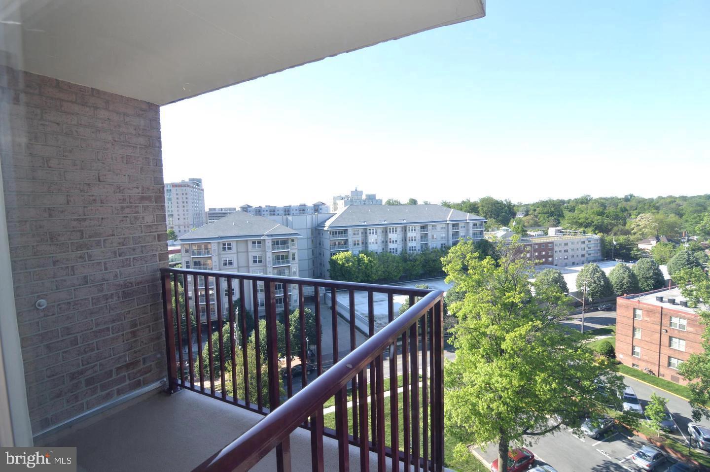 SILVER SPRING - Residential Lease