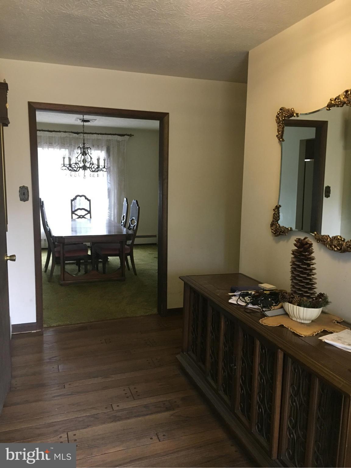 RANCHETTE ESTATES - Residential