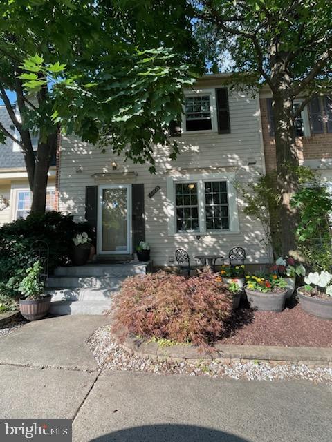 LAKEPOINTE - Residential