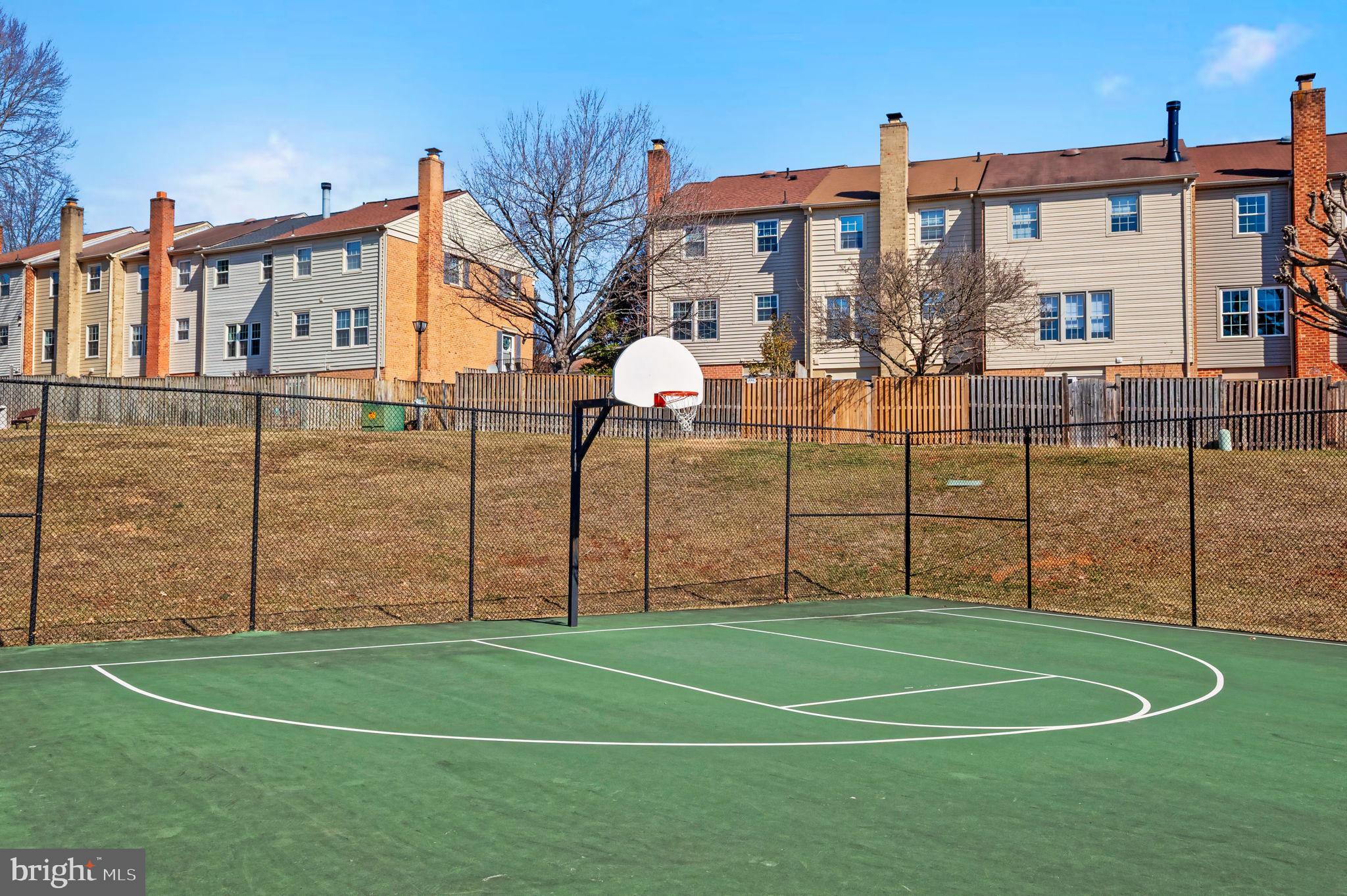 LAKEPOINTE - Residential