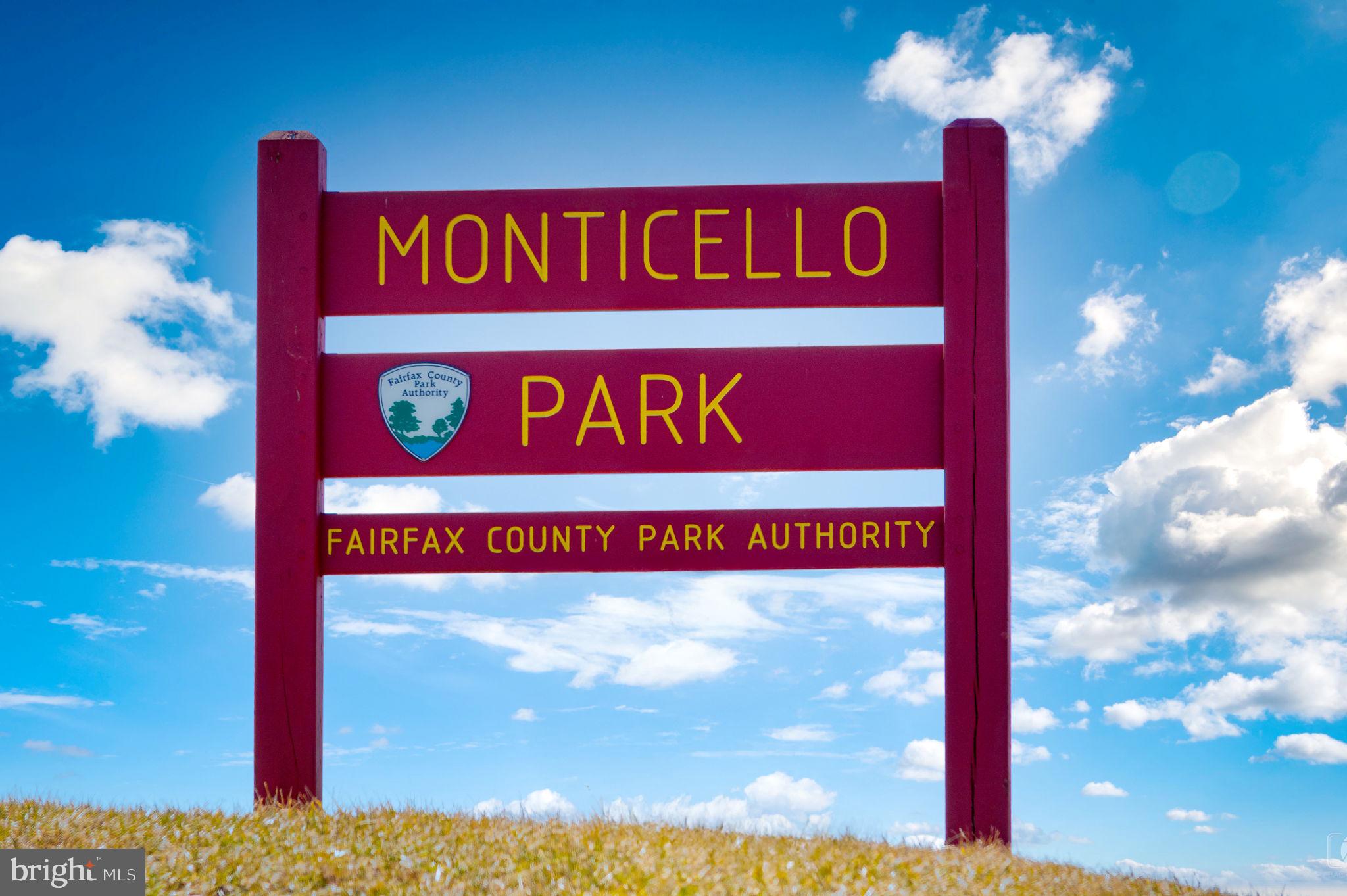 LAKEPOINTE - Residential