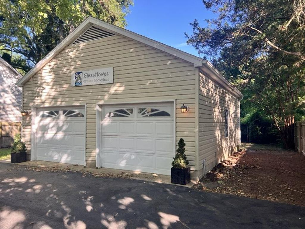 Photo of 406 W Market Street, GEORGETOWN, DE 19947 (MLS # DESU2114396)
