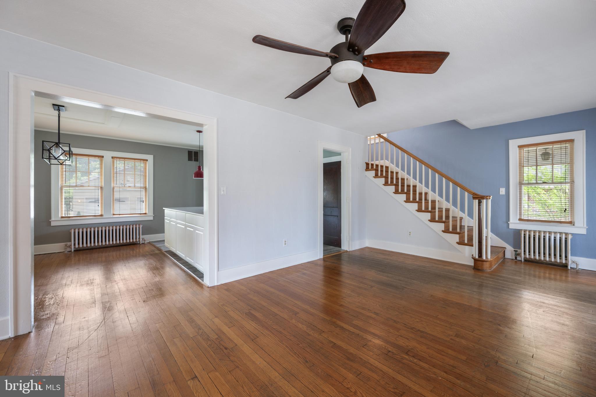 406 W MARKET STREET