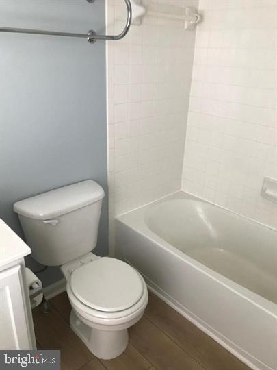 PINEY ORCHARD - Residential Lease